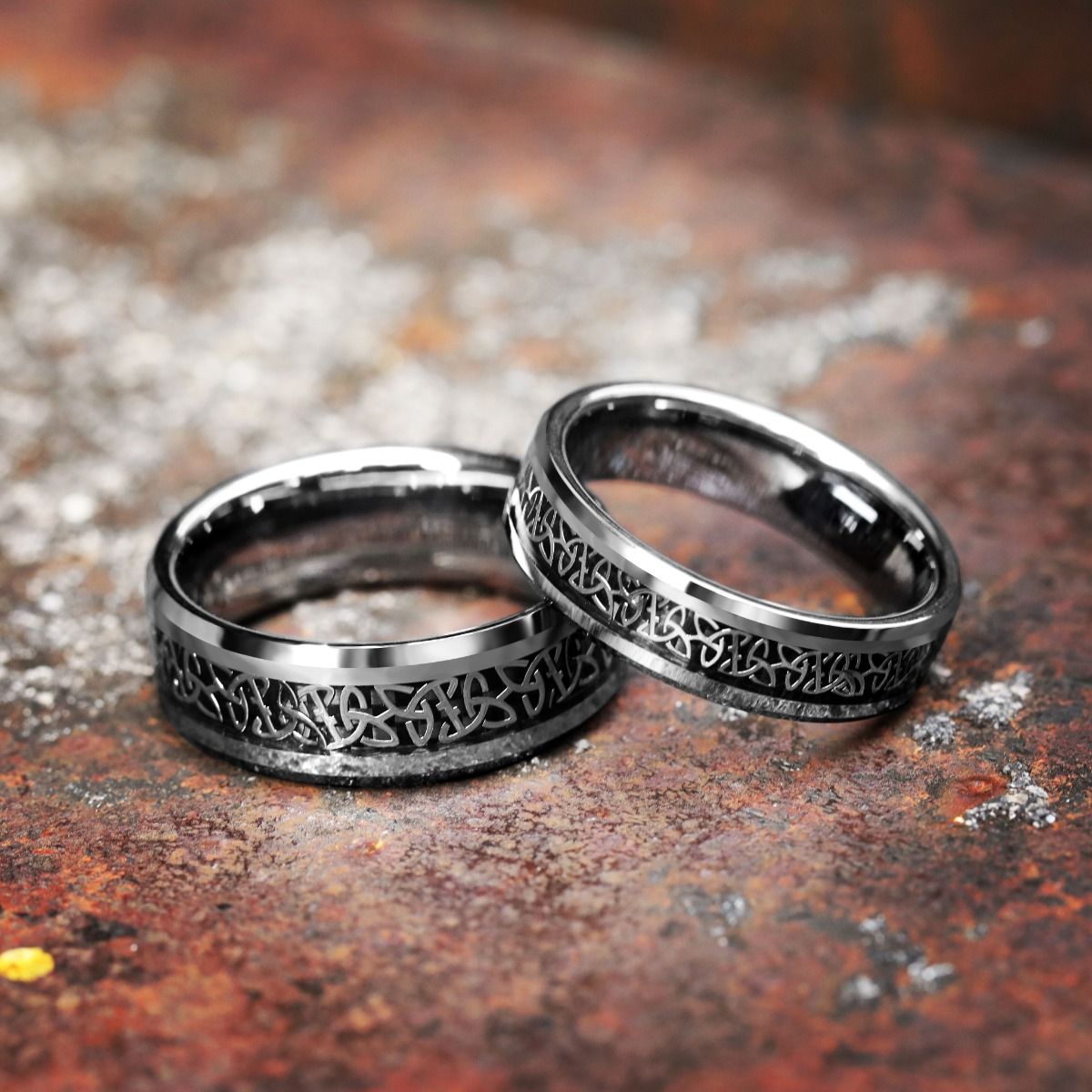 Ringsmaker 8mm Tungsten Carbide Rings Men Women Silver Beveled Edge Celtic Knot Rings Black Carbon Fiber Inlay Ring