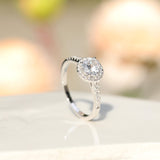 Load image into Gallery viewer, 1.2CT Clarity Round Cut Moissanite Halo Engagement Ring